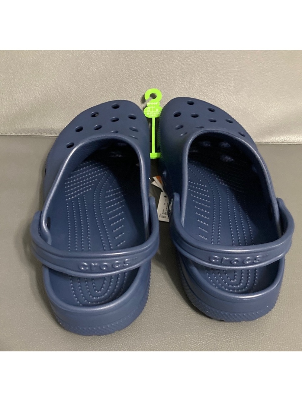 Crocs Classic Clogs navy women’s 8 New! - Picture 4 of 6